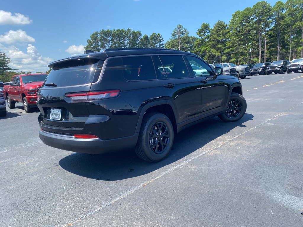 2026 Jeep Grand Cherokee L representative vehicle photo