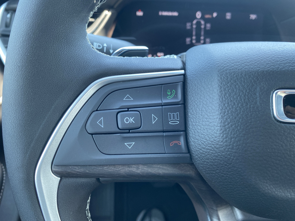 2026 Jeep Grand Cherokee L representative vehicle photo