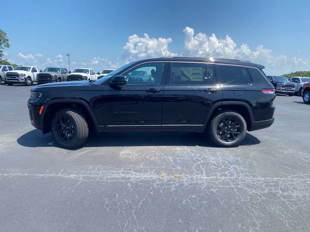 2026 Jeep Grand Cherokee L representative vehicle photo