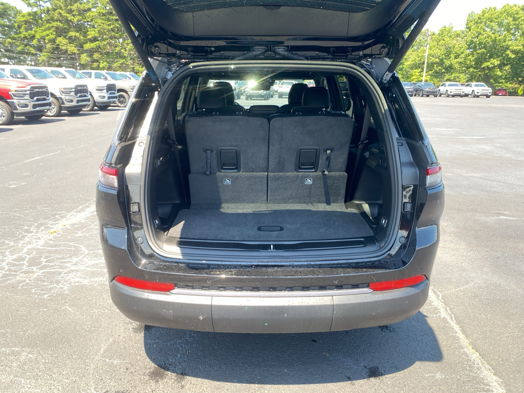 2026 Jeep Grand Cherokee L representative vehicle photo