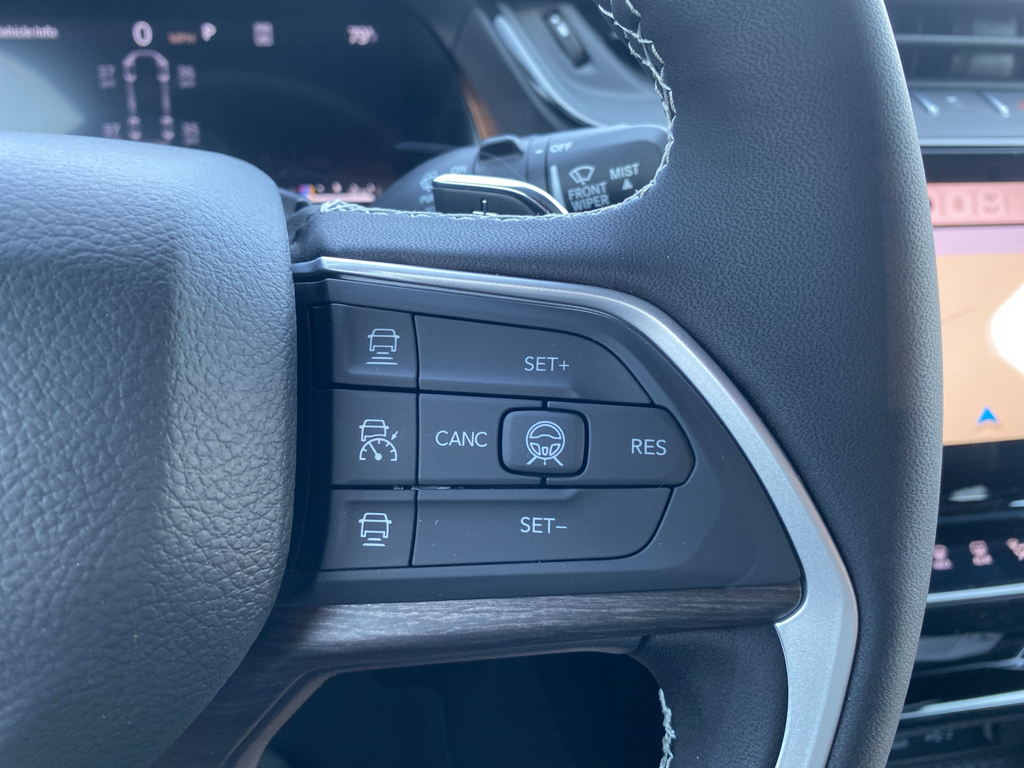 2026 Jeep Grand Cherokee L representative vehicle photo