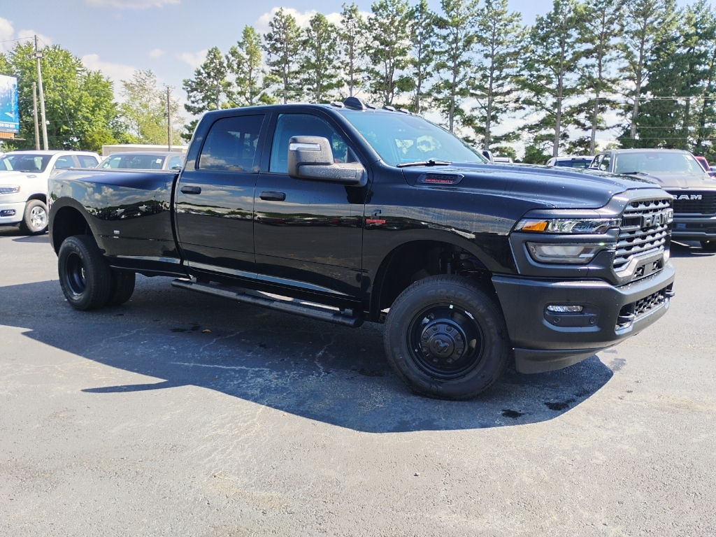 2026 Ram 3500 Tradesman photo 3