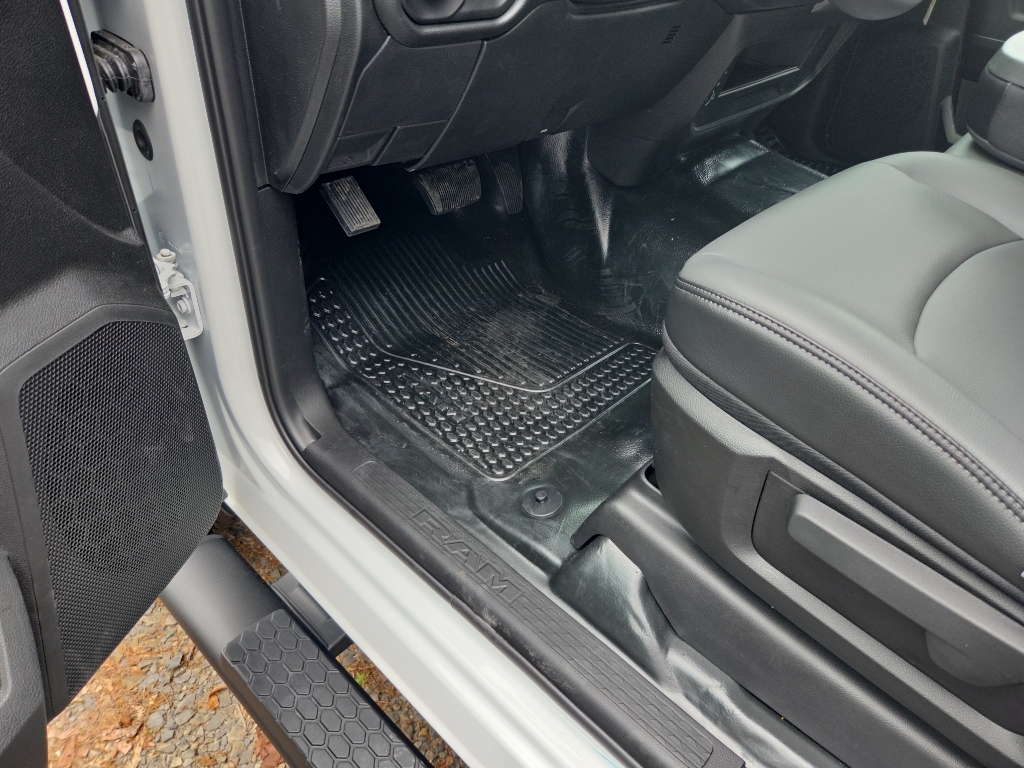 2026 Ram 2500 Tradesman photo 6
