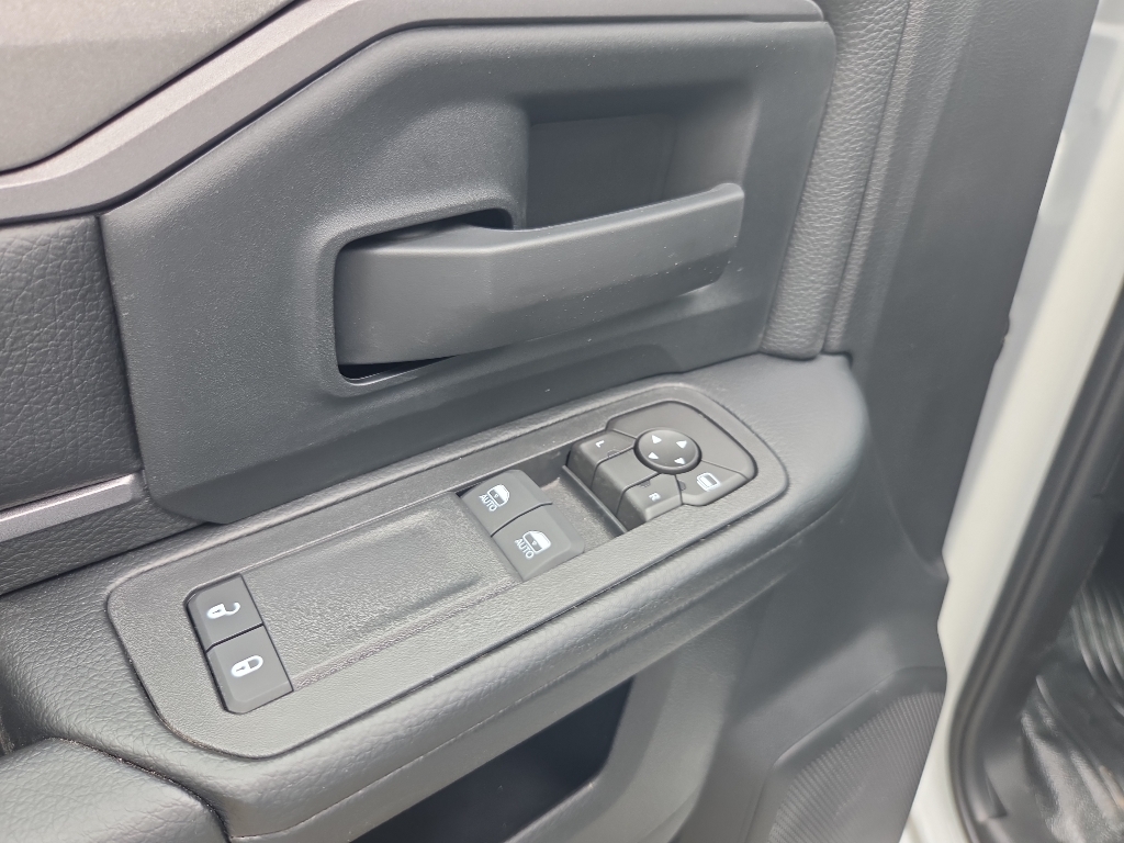 2026 Ram 5500 Chassis Tradesman photo 4