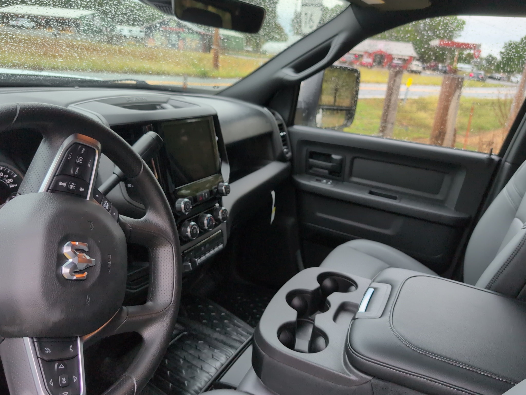 2027 Ram 5500 Chassis Tradesman photo 6