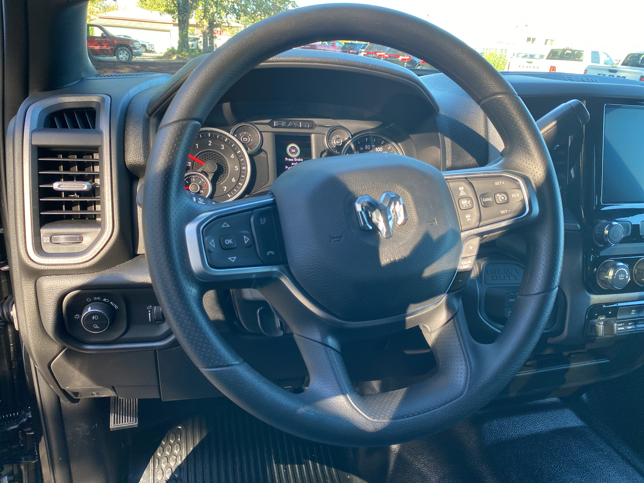 2027 Ram 2500 Tradesman photo 6