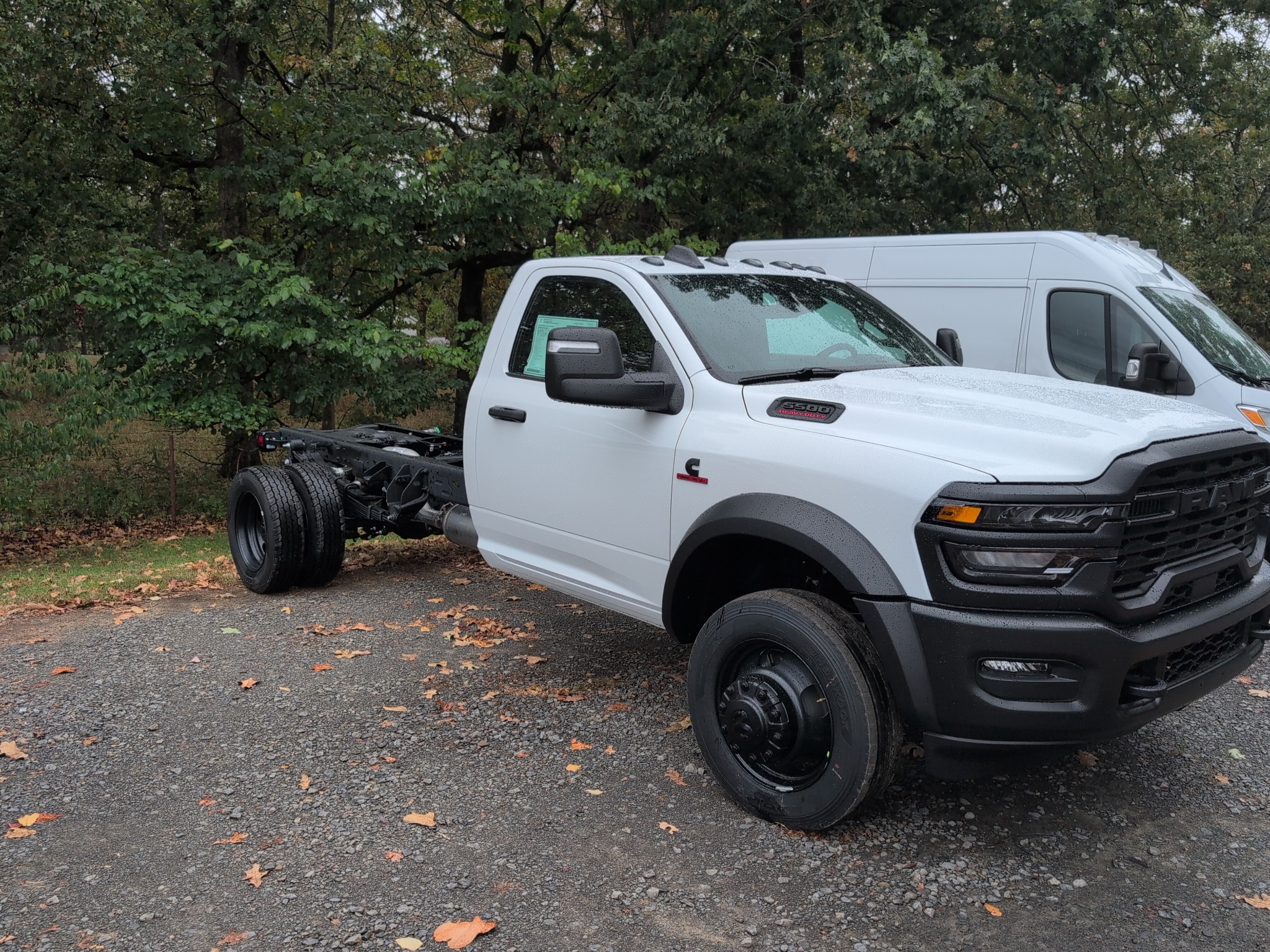 2027 Ram 5500 Chassis Tradesman photo 3