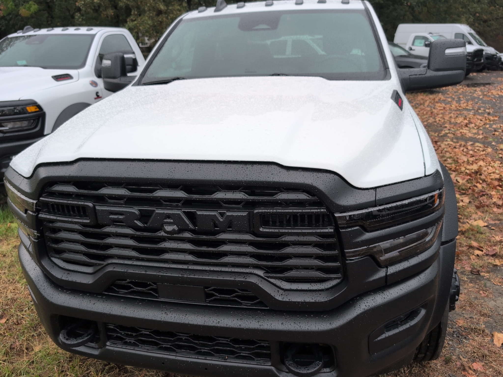 2027 Ram 5500 Chassis Tradesman photo 2