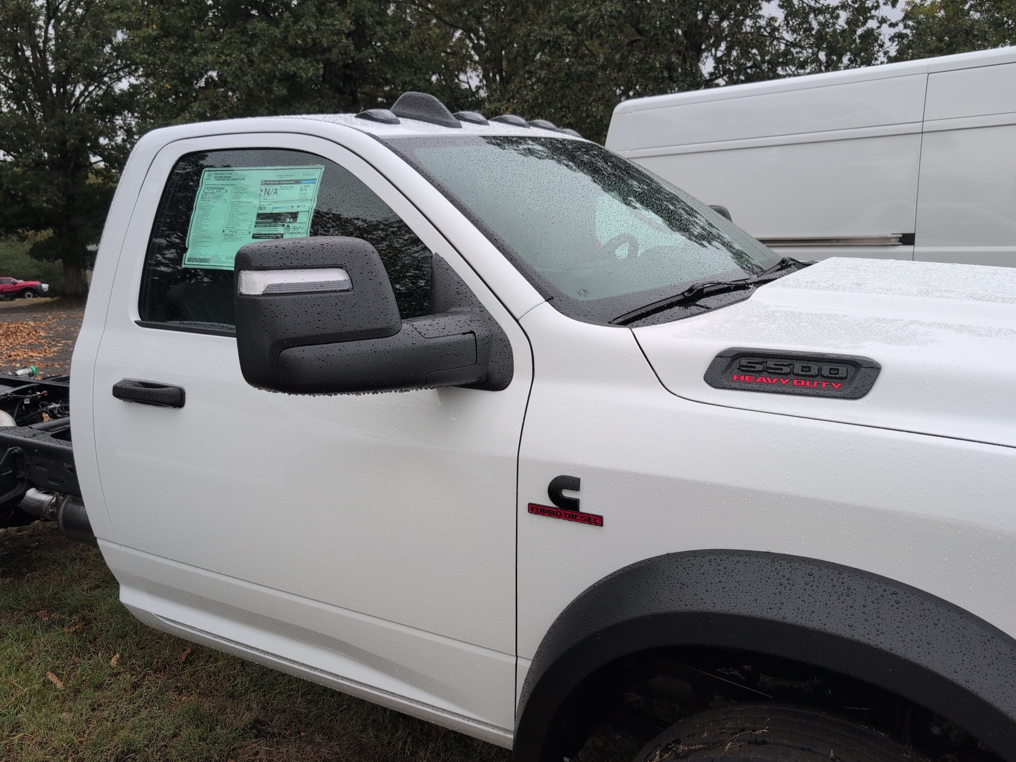 2027 Ram 5500 Chassis Tradesman photo 3