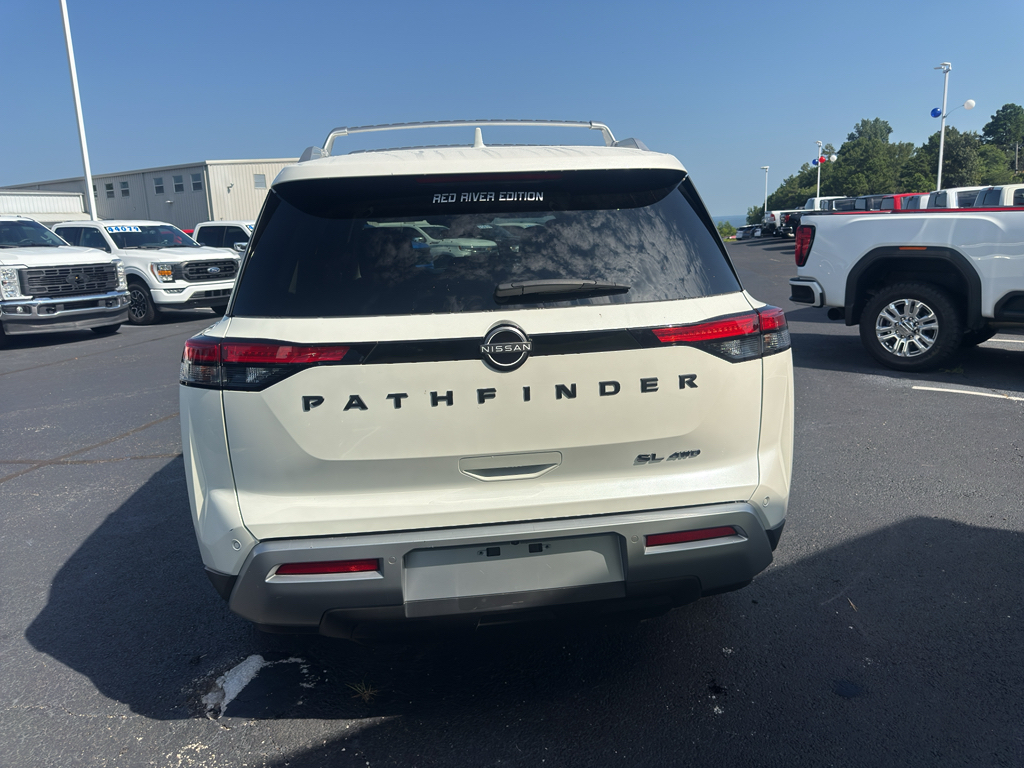 2024 Nissan Pathfinder SL photo 6