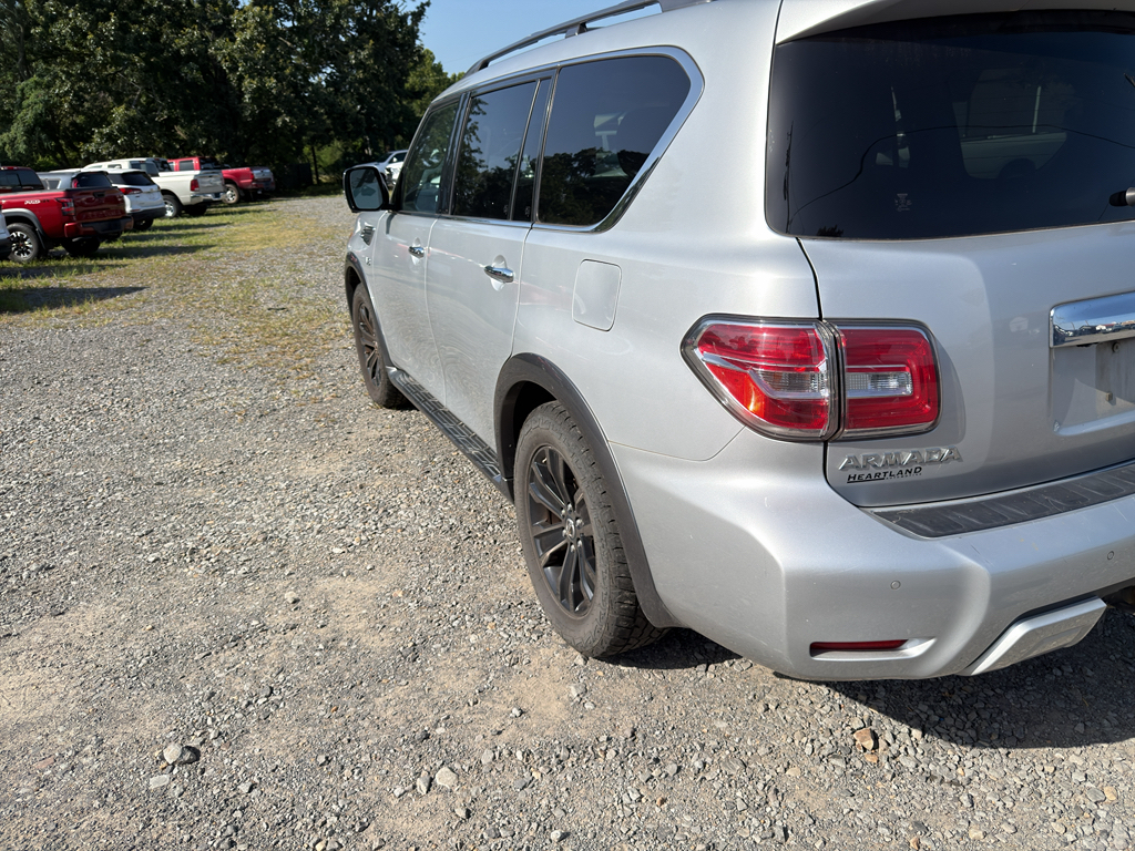 2017 Nissan Armada Platinum photo 4