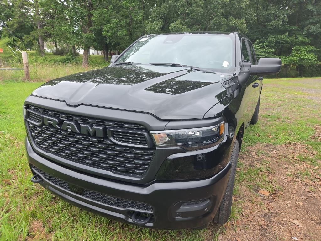 2025 Ram 1500 Tradesman photo 2