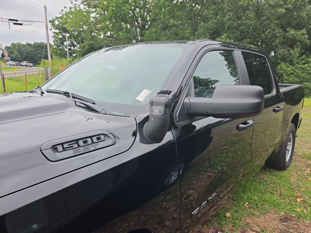 2025 Ram 1500 Tradesman photo 1