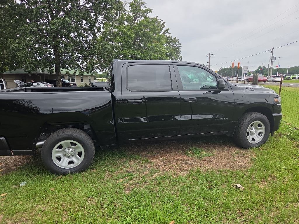 2025 Ram 1500 Tradesman photo 5