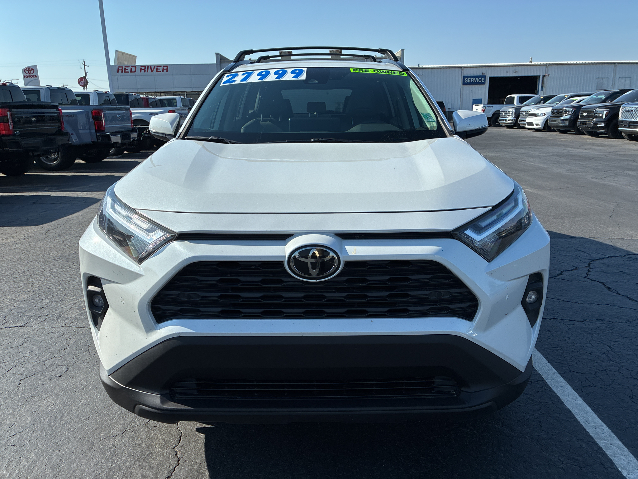 2023 Toyota RAV4 XLE Premium photo 2