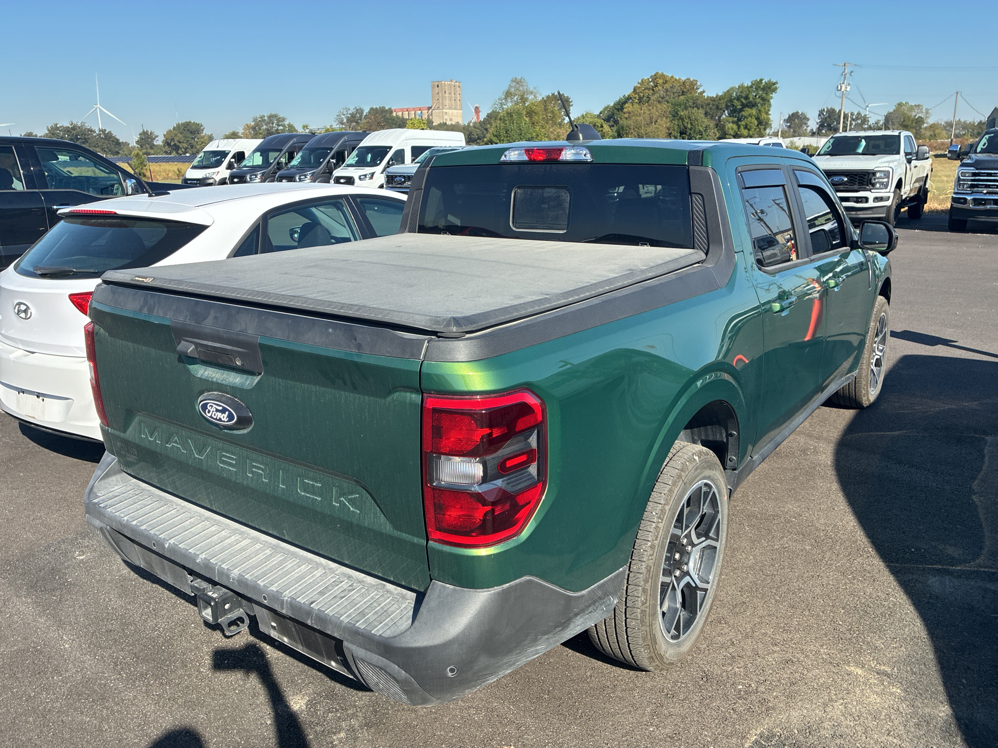 2025 Ford Maverick LARIAT photo 3