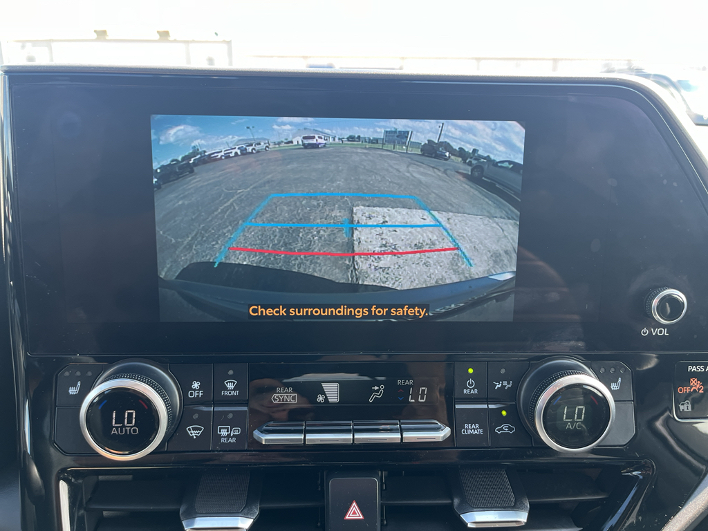 2024 Toyota Highlander representative vehicle photo