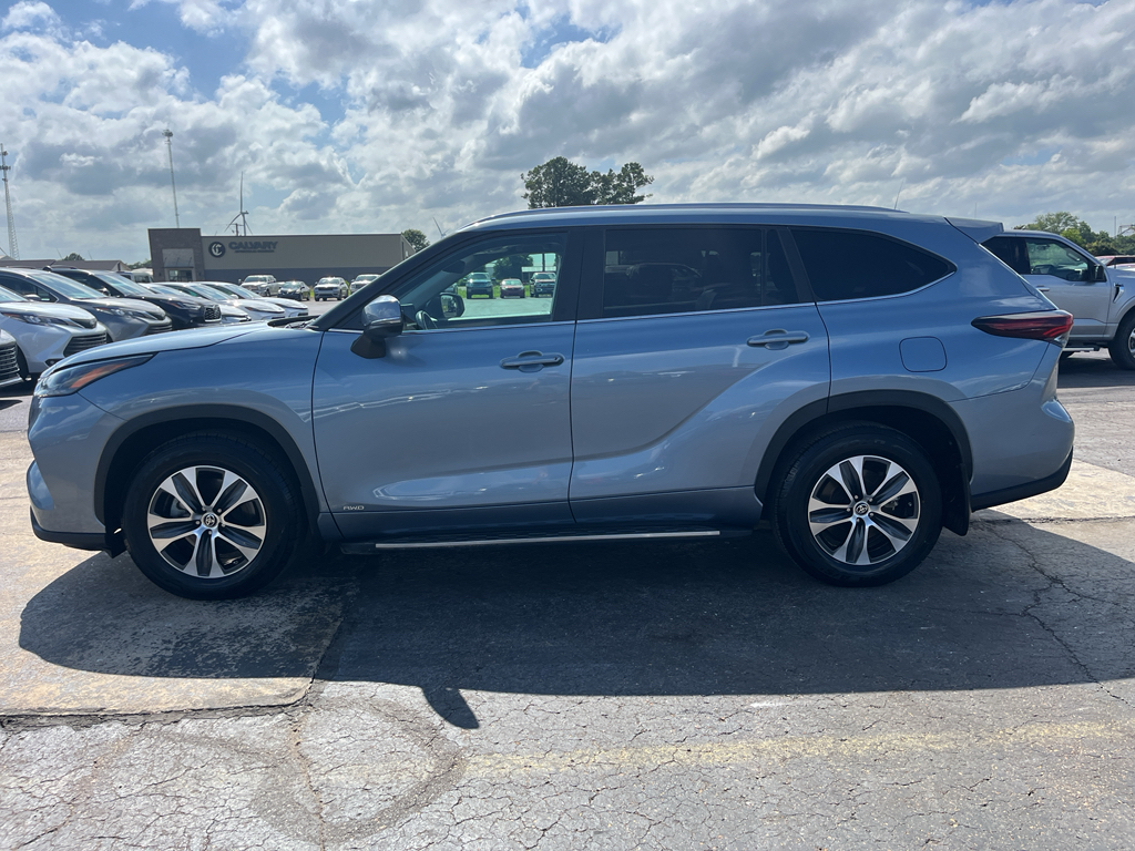2024 Toyota Highlander Hybrid Hybrid XLE photo 5