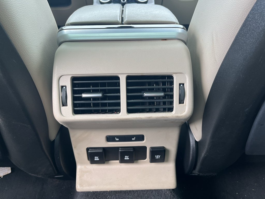 2019 Land Rover Range Rover Velar representative vehicle photo