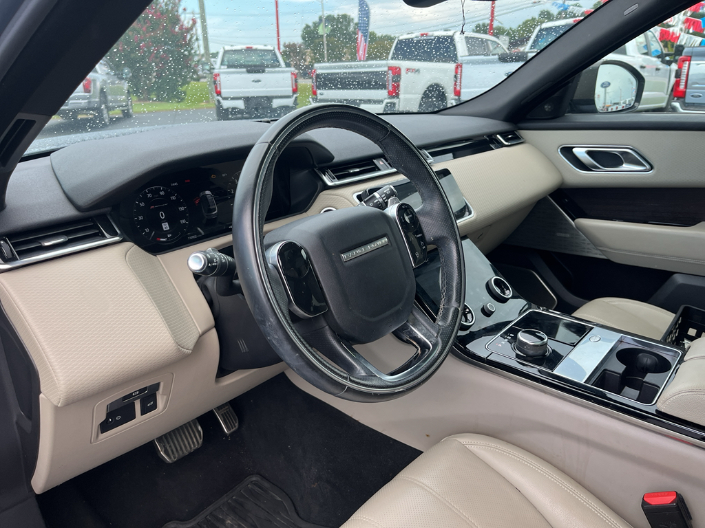 2019 Land Rover Range Rover Velar representative vehicle photo