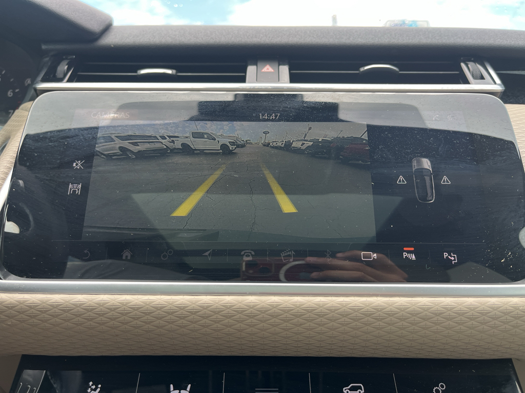 2019 Land Rover Range Rover Velar representative vehicle photo