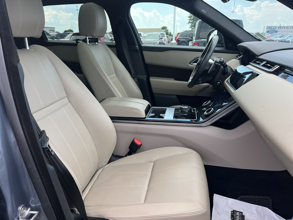 2019 Land Rover Range Rover Velar representative vehicle photo