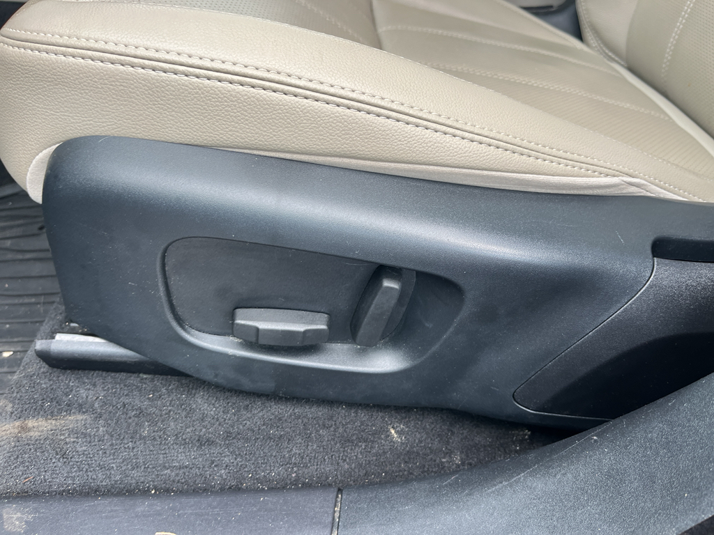2019 Land Rover Range Rover Velar representative vehicle photo