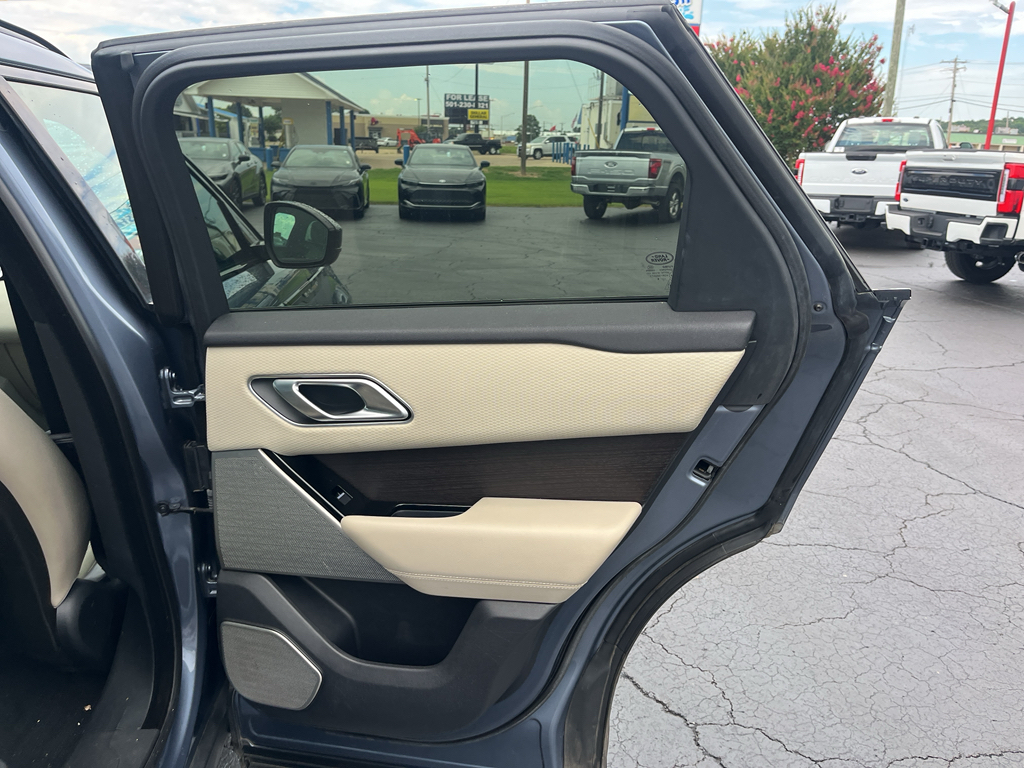 2019 Land Rover Range Rover Velar representative vehicle photo