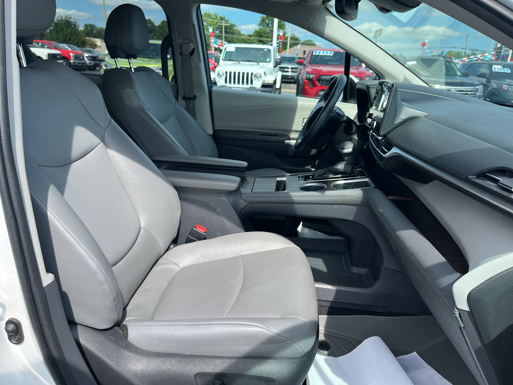2022 Toyota Sienna representative vehicle photo