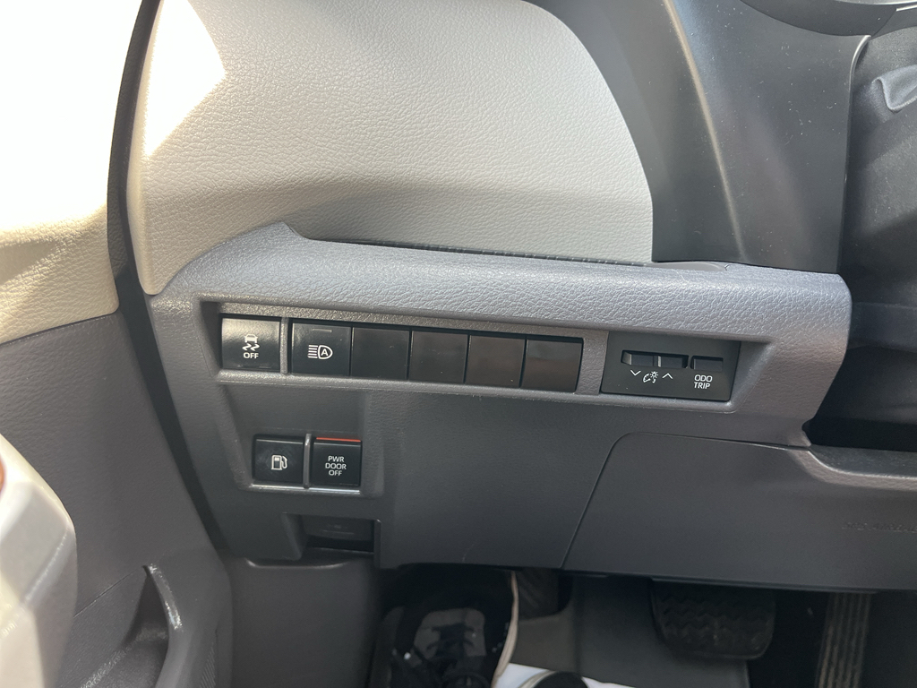 2022 Toyota Sienna representative vehicle photo