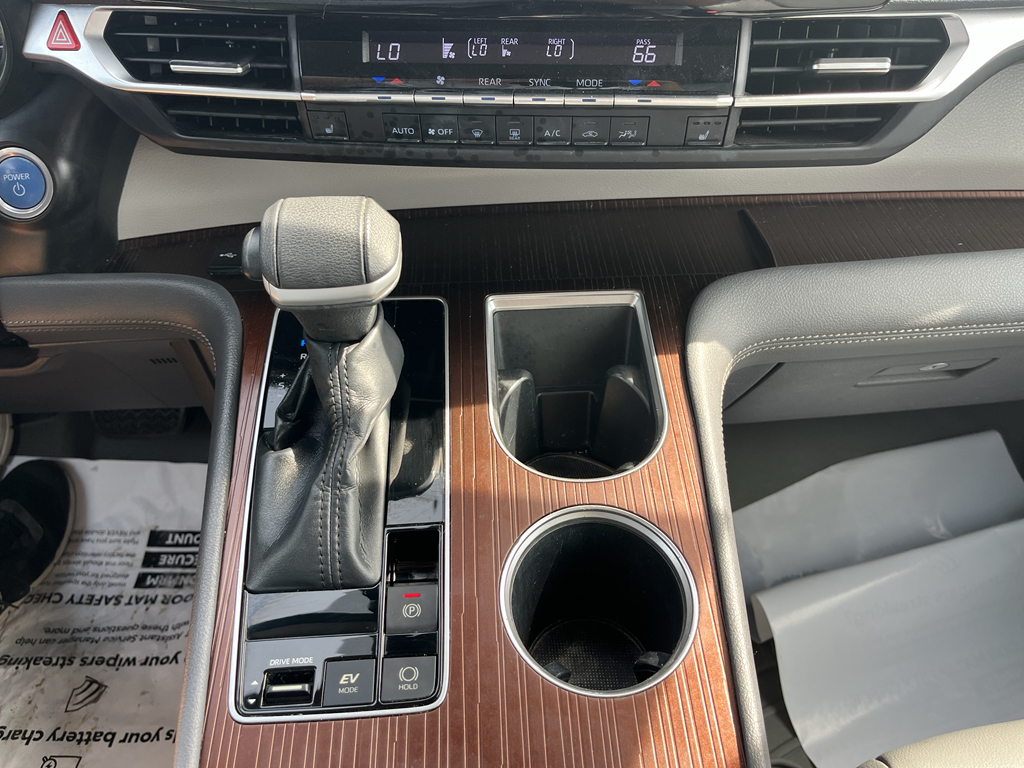 2022 Toyota Sienna representative vehicle photo