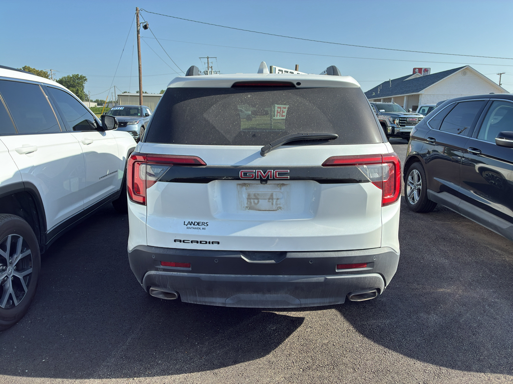 2021 GMC Acadia SLT photo 3