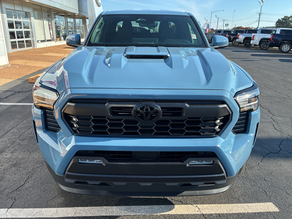 2026 Toyota Tacoma TRD Sport photo 3