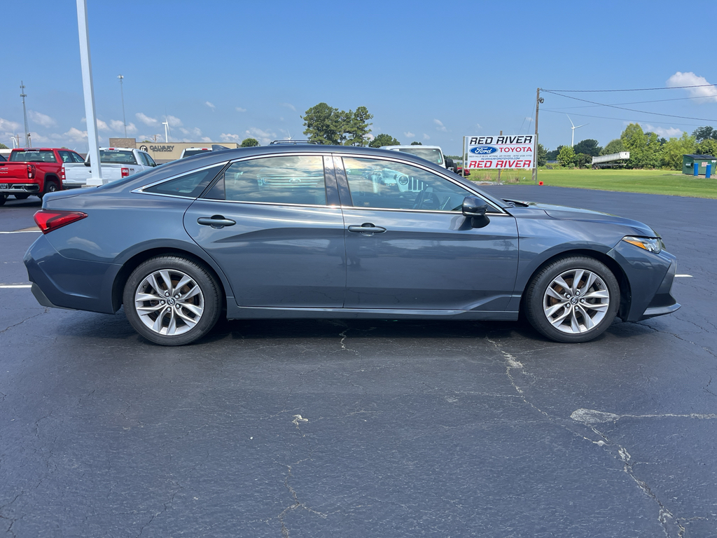 2019 Toyota Avalon XLE photo 4