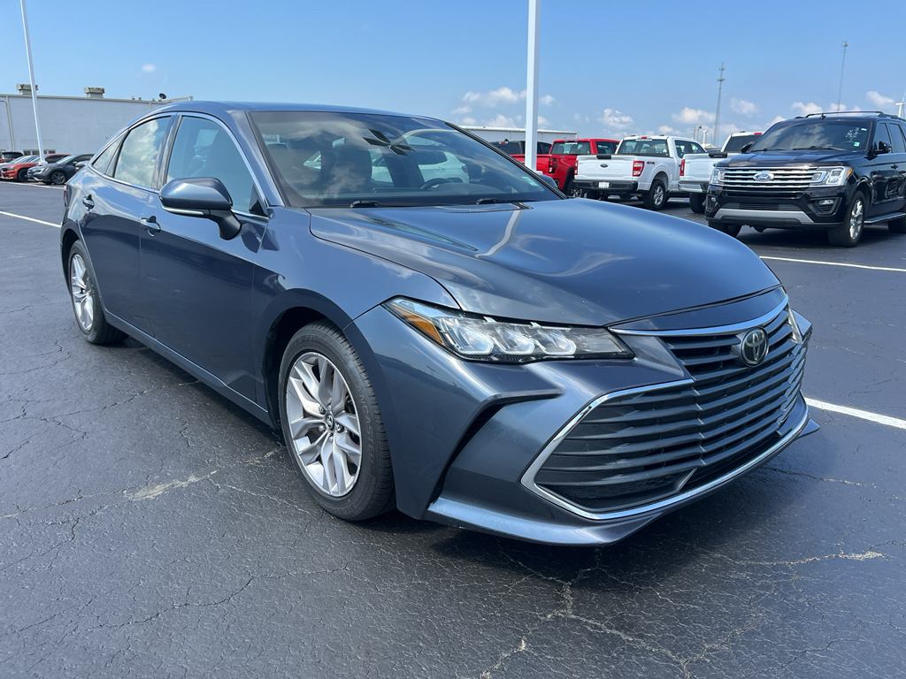 2019 Toyota Avalon XLE photo 3
