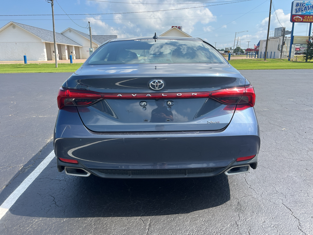 2019 Toyota Avalon XLE photo 6