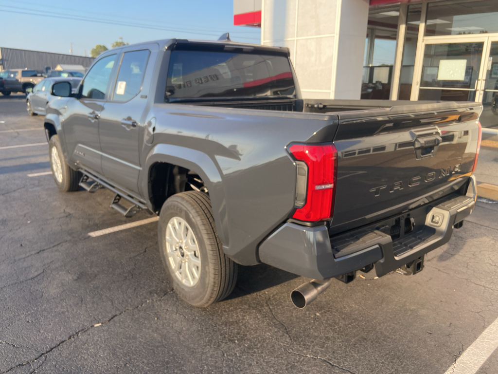 2026 Toyota Tacoma SR5 photo 3