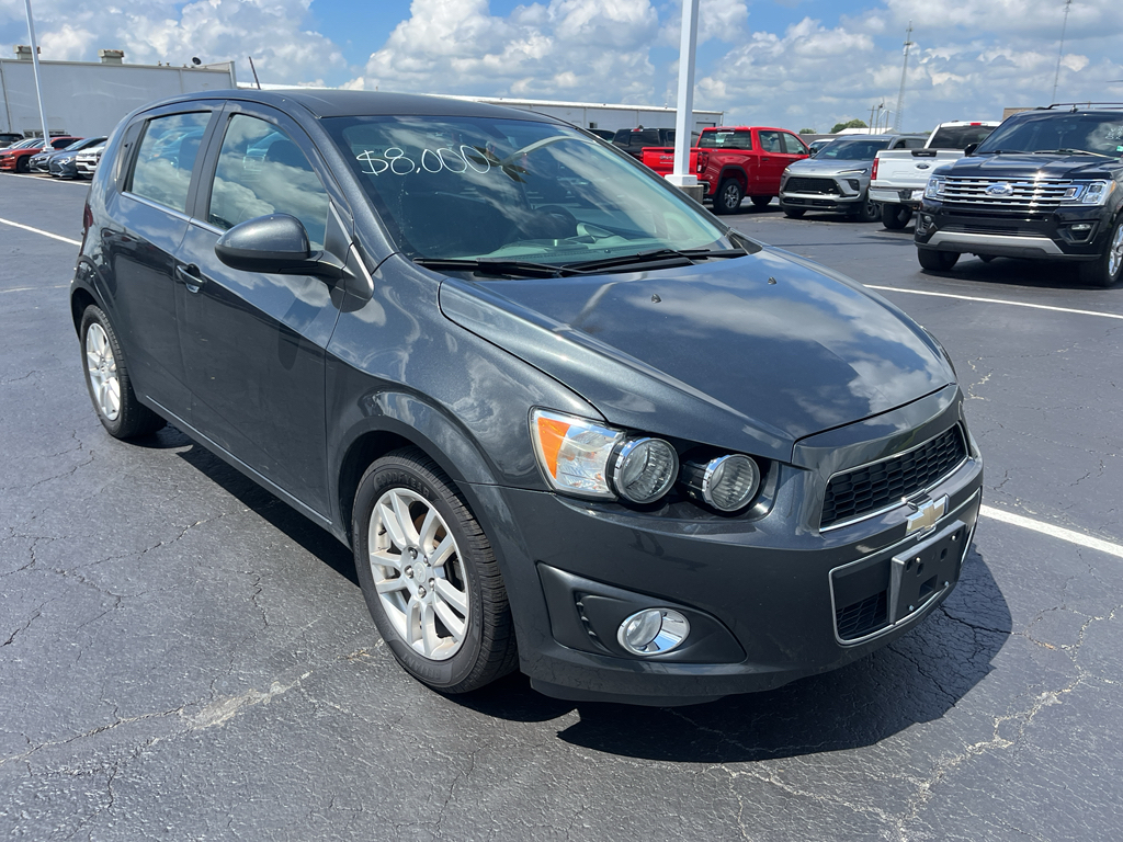 2016 Chevrolet Sonic LT photo 3