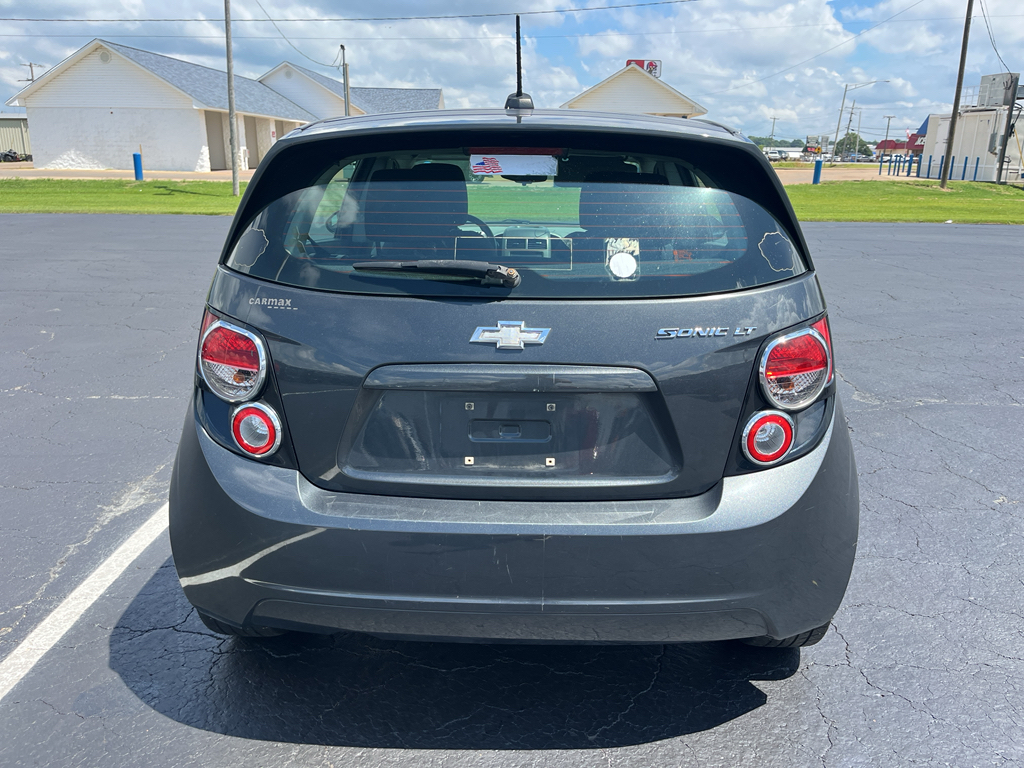 2016 Chevrolet Sonic LT photo 6