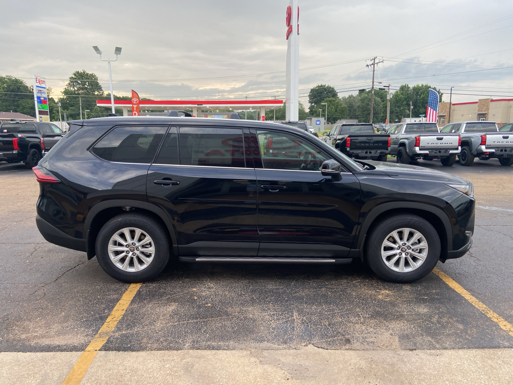 2026 Toyota Grand Highlander XLE photo 6