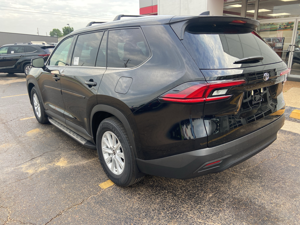 2026 Toyota Grand Highlander XLE photo 3
