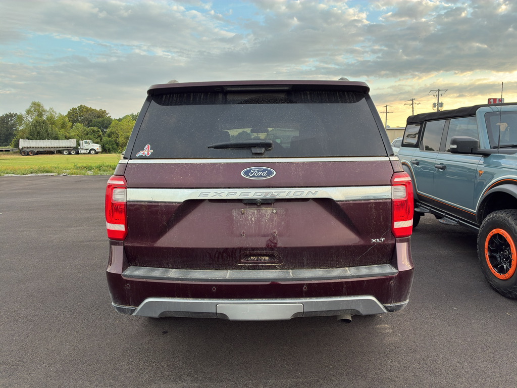 2020 Ford Expedition XLT photo 3