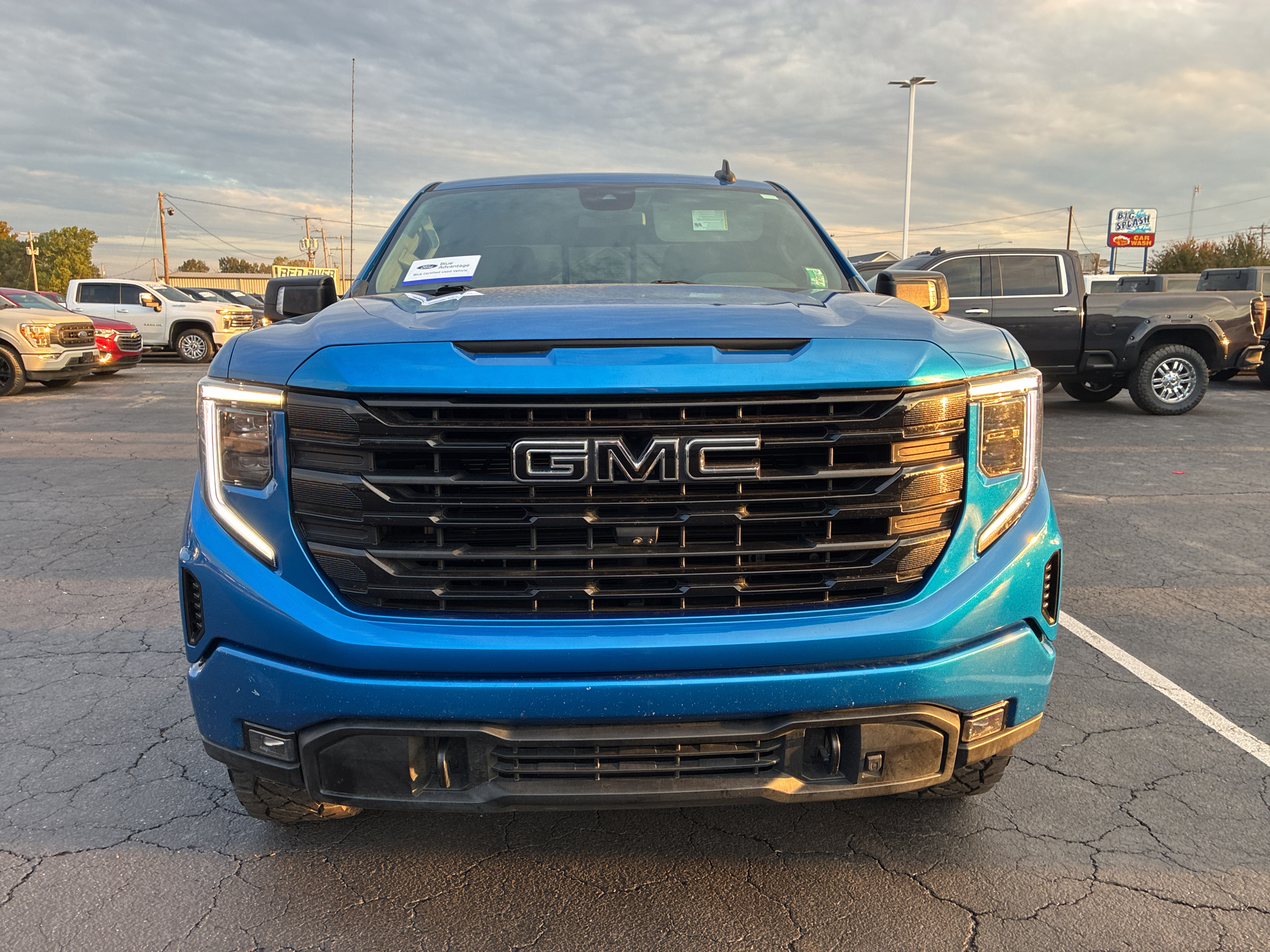 2022 GMC Sierra Elevation photo 2