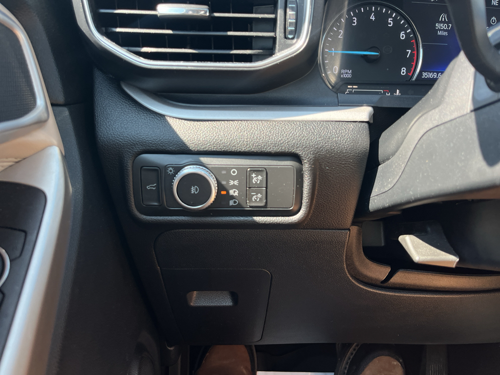2021 Ford Explorer representative vehicle photo