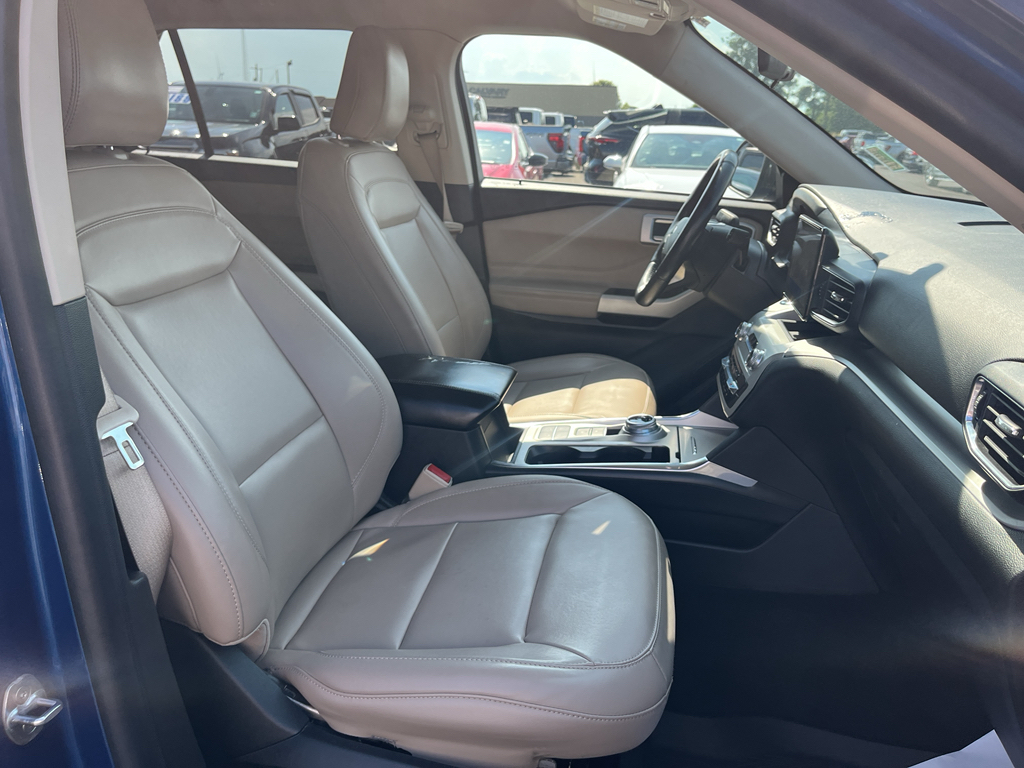 2021 Ford Explorer representative vehicle photo