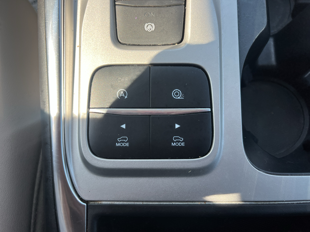 2021 Ford Explorer representative vehicle photo