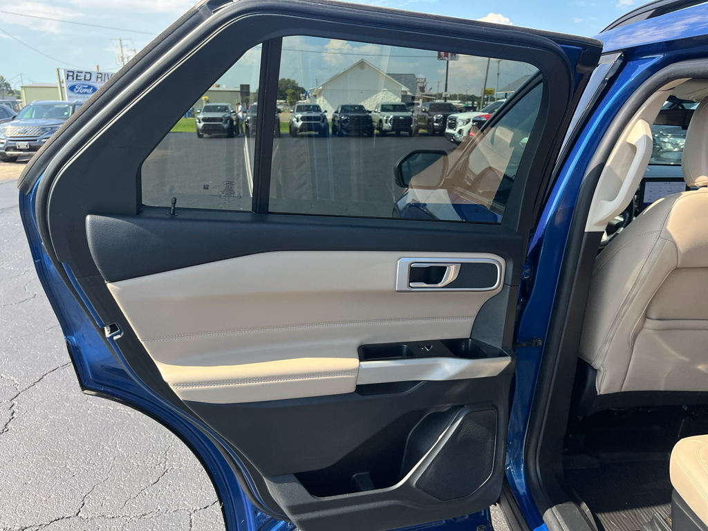 2021 Ford Explorer representative vehicle photo