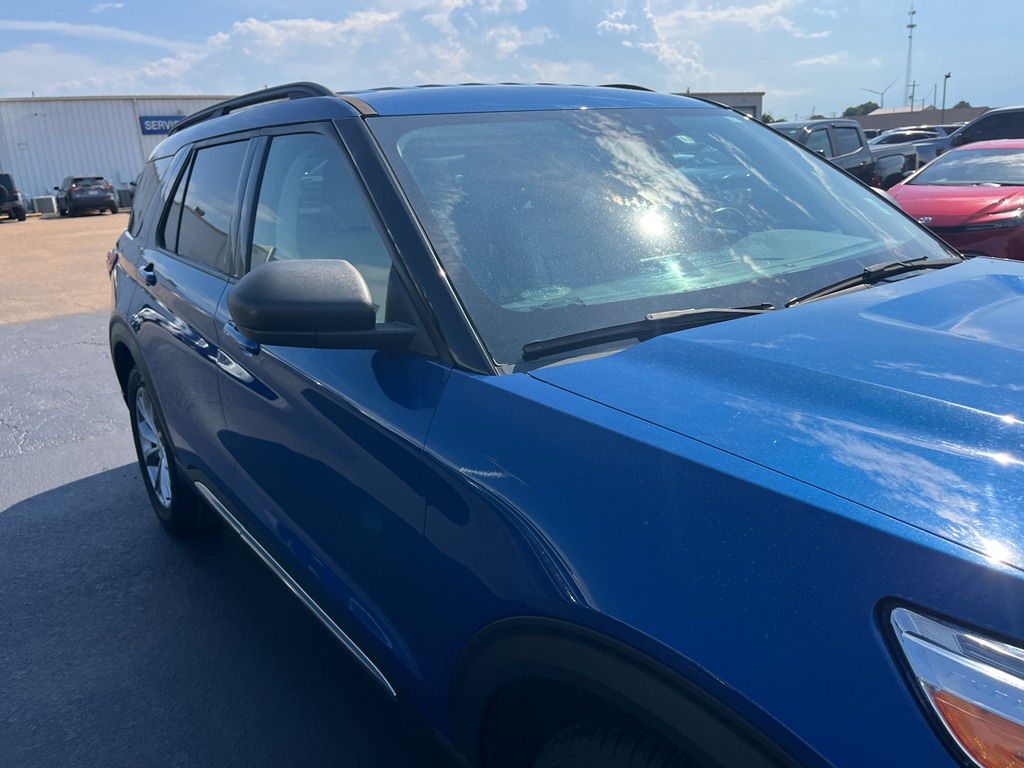 2021 Ford Explorer representative vehicle photo