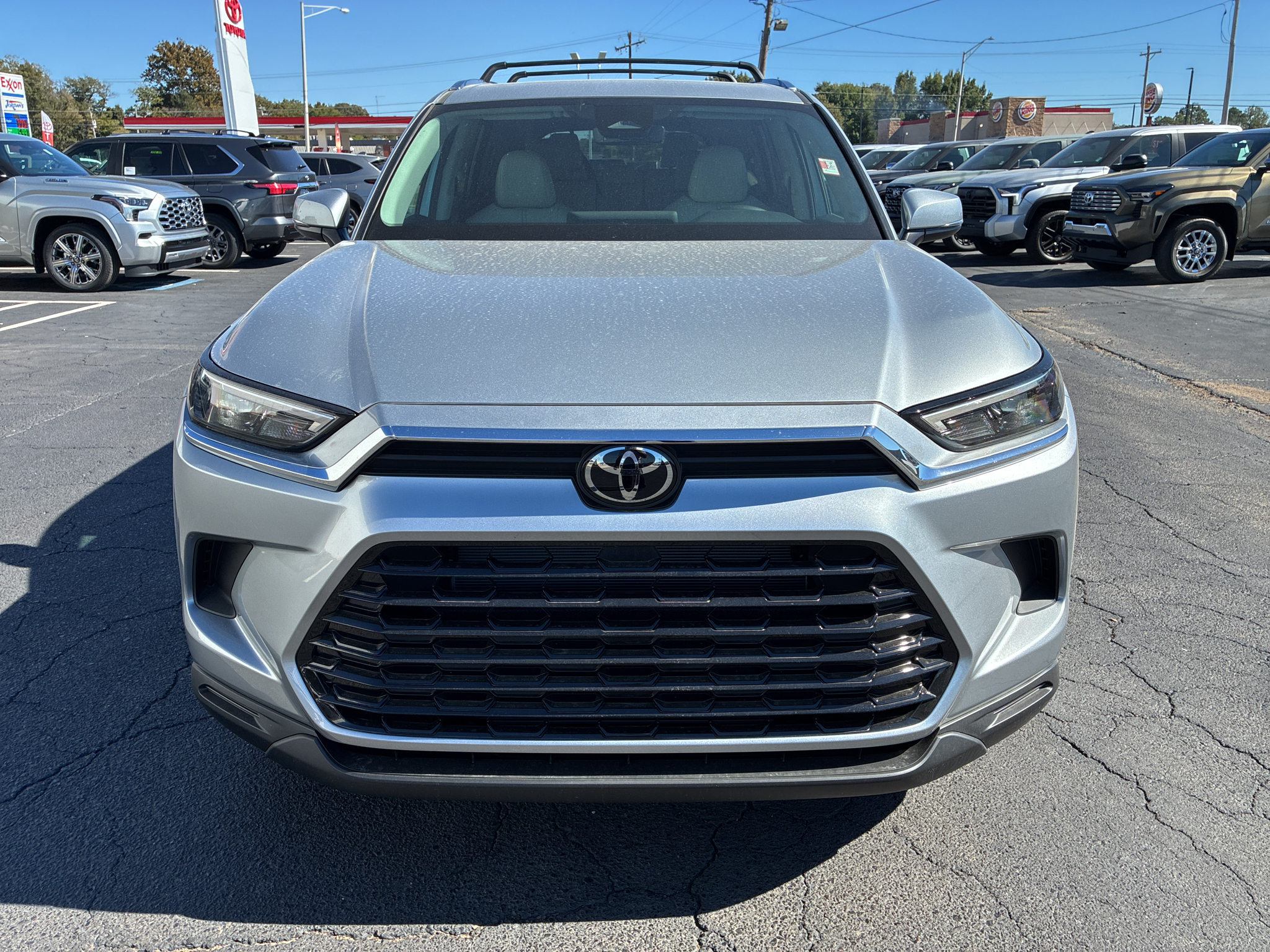 2026 Toyota Grand Highlander XLE photo 2
