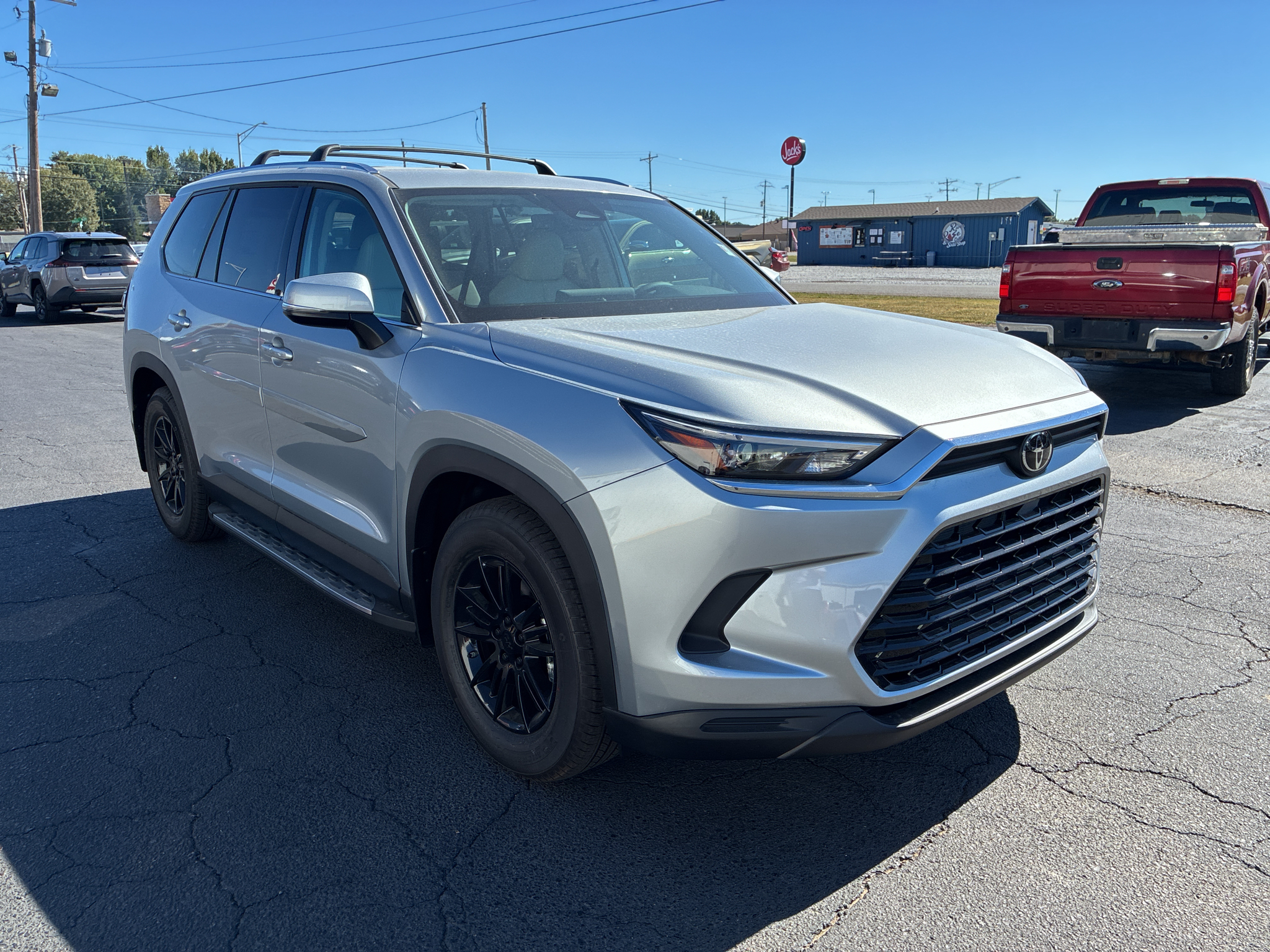 2026 Toyota Grand Highlander XLE photo 3